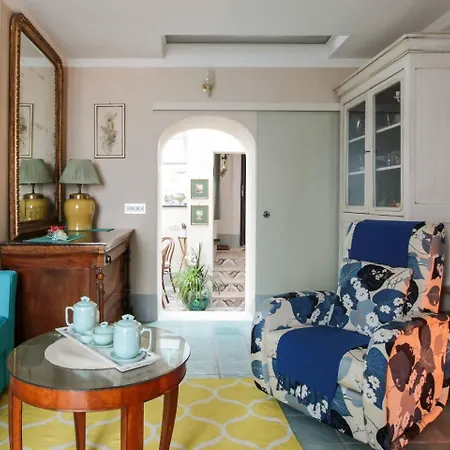 Perla Nel Blu, Affacciata Sul Mare