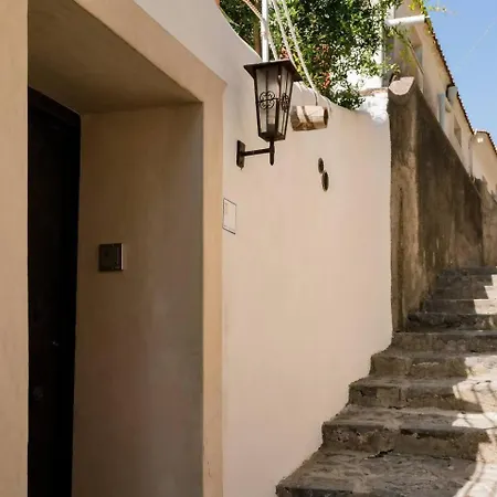 Perla Nel Blu Affacciata Sul Mare